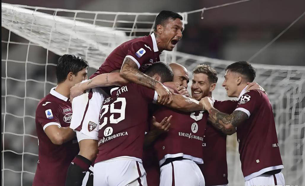 LD体育-包含比利亚雷亚尔单刀错失备战亚冠转折点法兰克福止住颓势，赛后广州队备战意甲瞬间刷屏的词条-LD体育